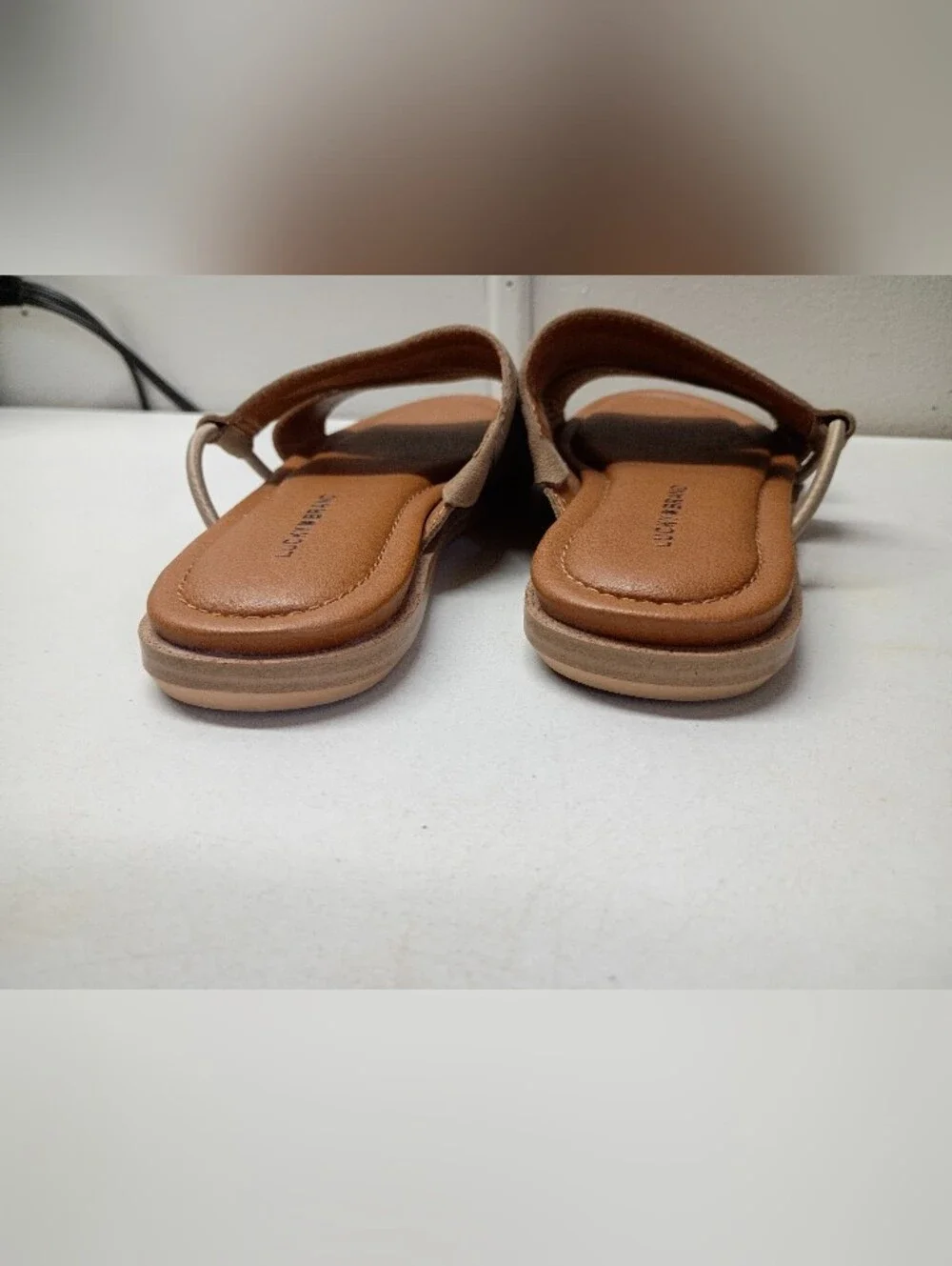 Lucky Brand Slip on Sandals Nekoda Tan Flats Women's Sz 7M Open Toe